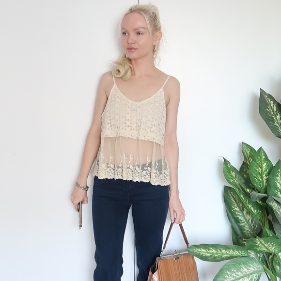 ASTR spagetti strap partly see trough lace top - Picture 1 of 8